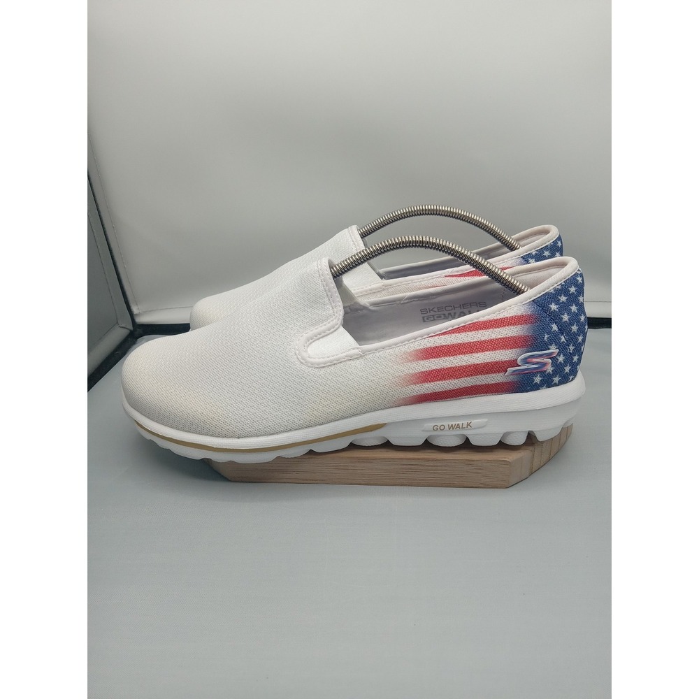 Women's Sz 9 Skechers GOwalk Classic Washable Slip-Ons Stars‎ Stripes 🇺🇸 White